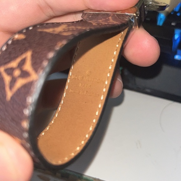 Louis Vuitton monogram key holder - Picture 3 of 4